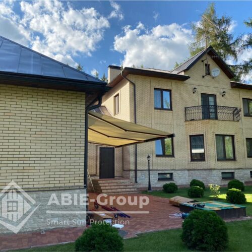 Фотографии выполненных работ компании «ABIE-GROUP» кассетной маркизы Kyma. г.Истра , Московской обл.