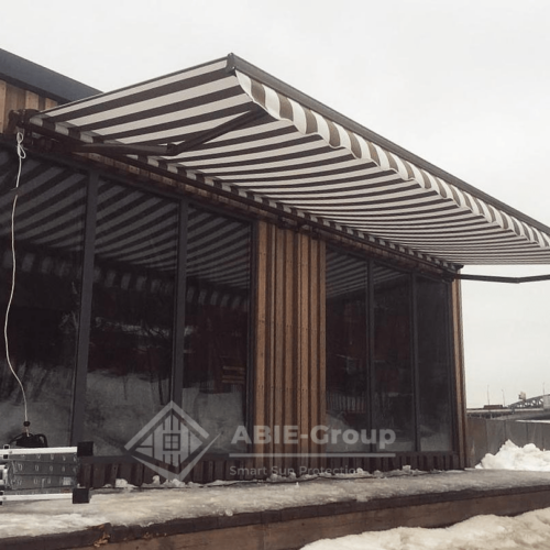 Фотографии выполненных работ компании «ABIE-GROUP» полукассетной маркизы Classic box. г.Москва