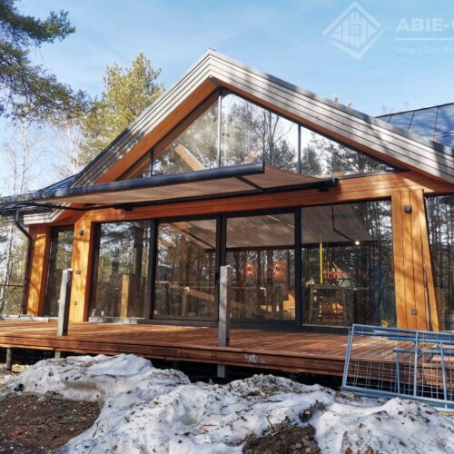 Фотографии выполненных работ компании «ABIE-GROUP» кассетной Испанской маркизы Kyma. г.Санкт-Петербург.